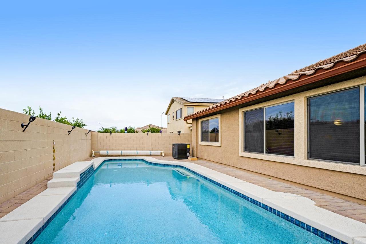 Tranquil Cactus Villa Surprise Exterior photo